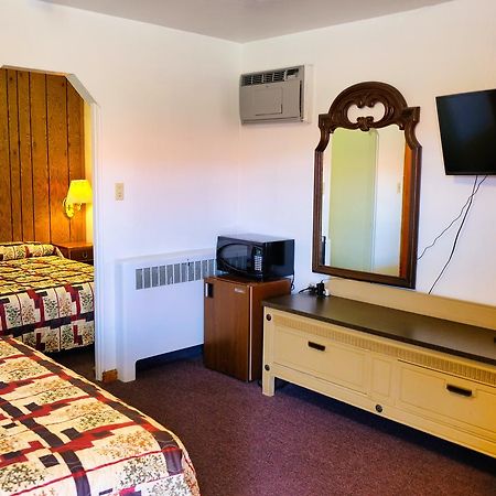 Stagecoach Motel Colorado Springs Bagian luar foto
