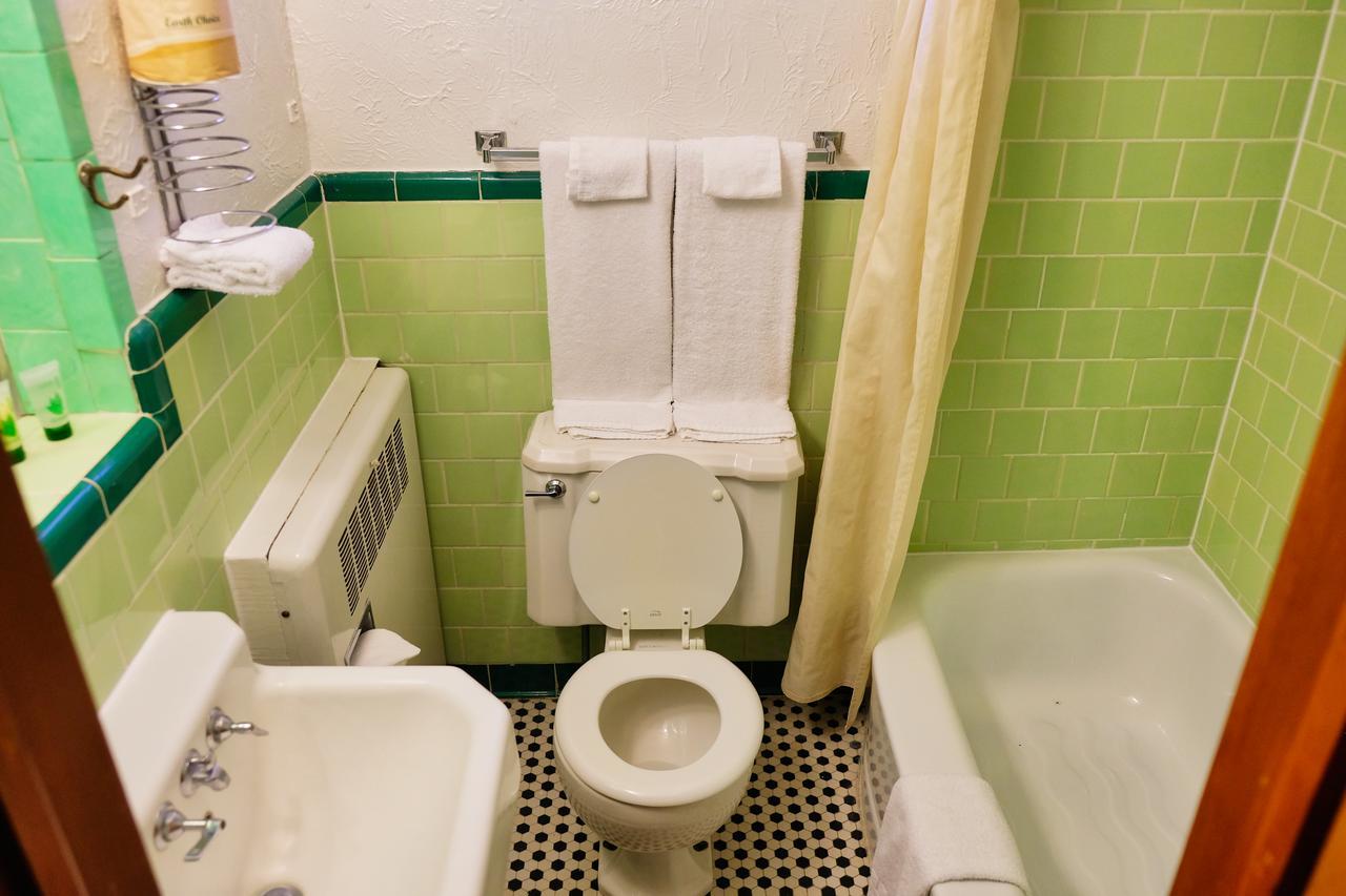 Stagecoach Motel Colorado Springs Bagian luar foto