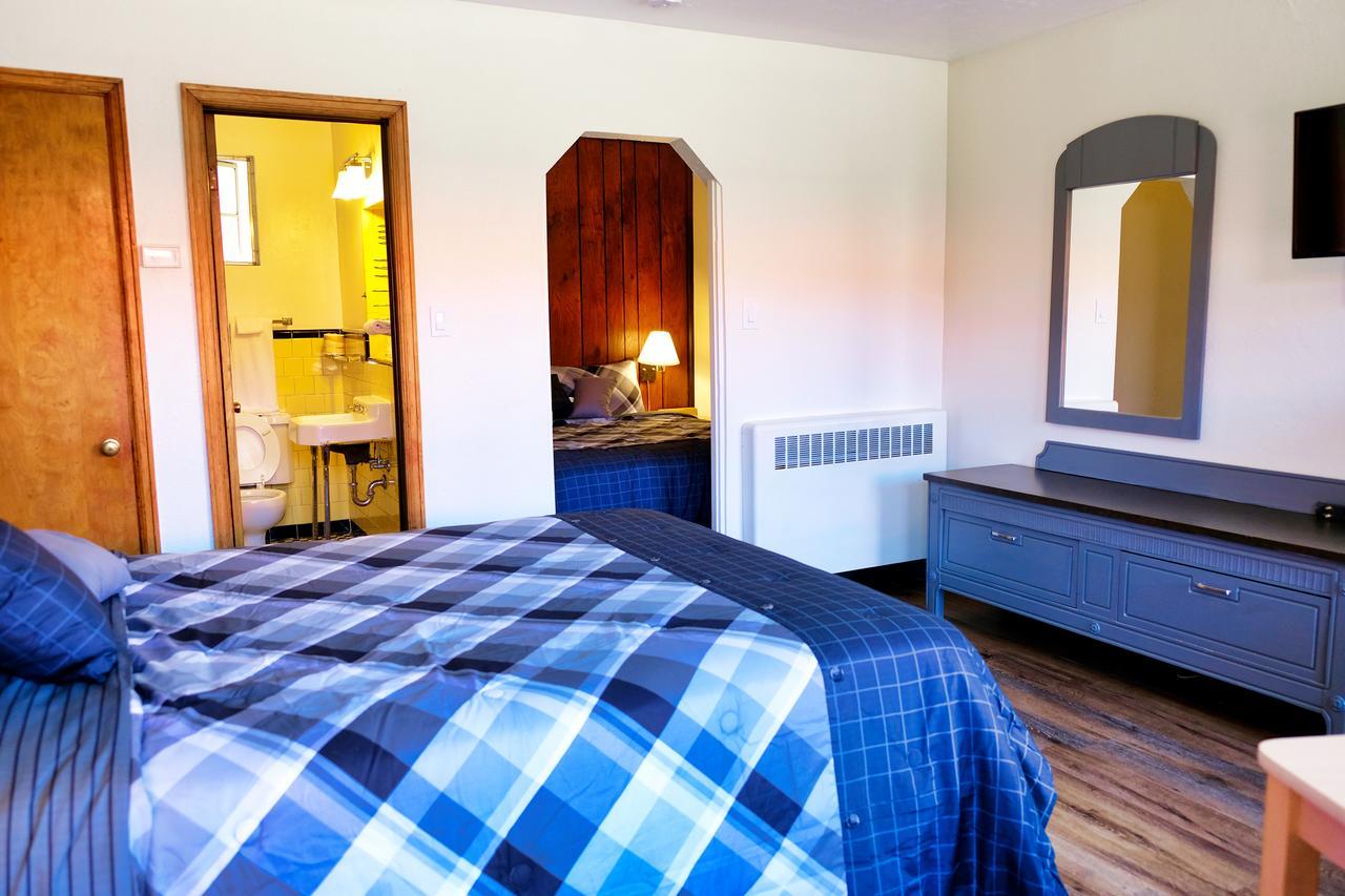 Stagecoach Motel Colorado Springs Bagian luar foto